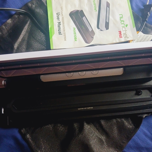 Nutrichef Vaccum Preservation System - Picture 3 of 3